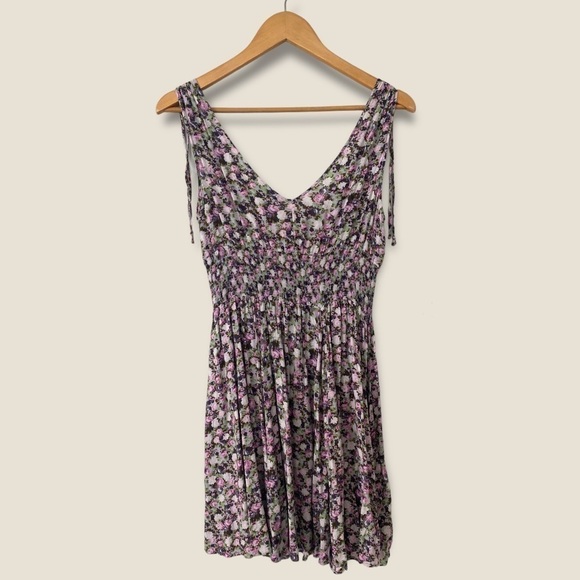 LOVE Culture Floral Dress - Picture 6 of 9